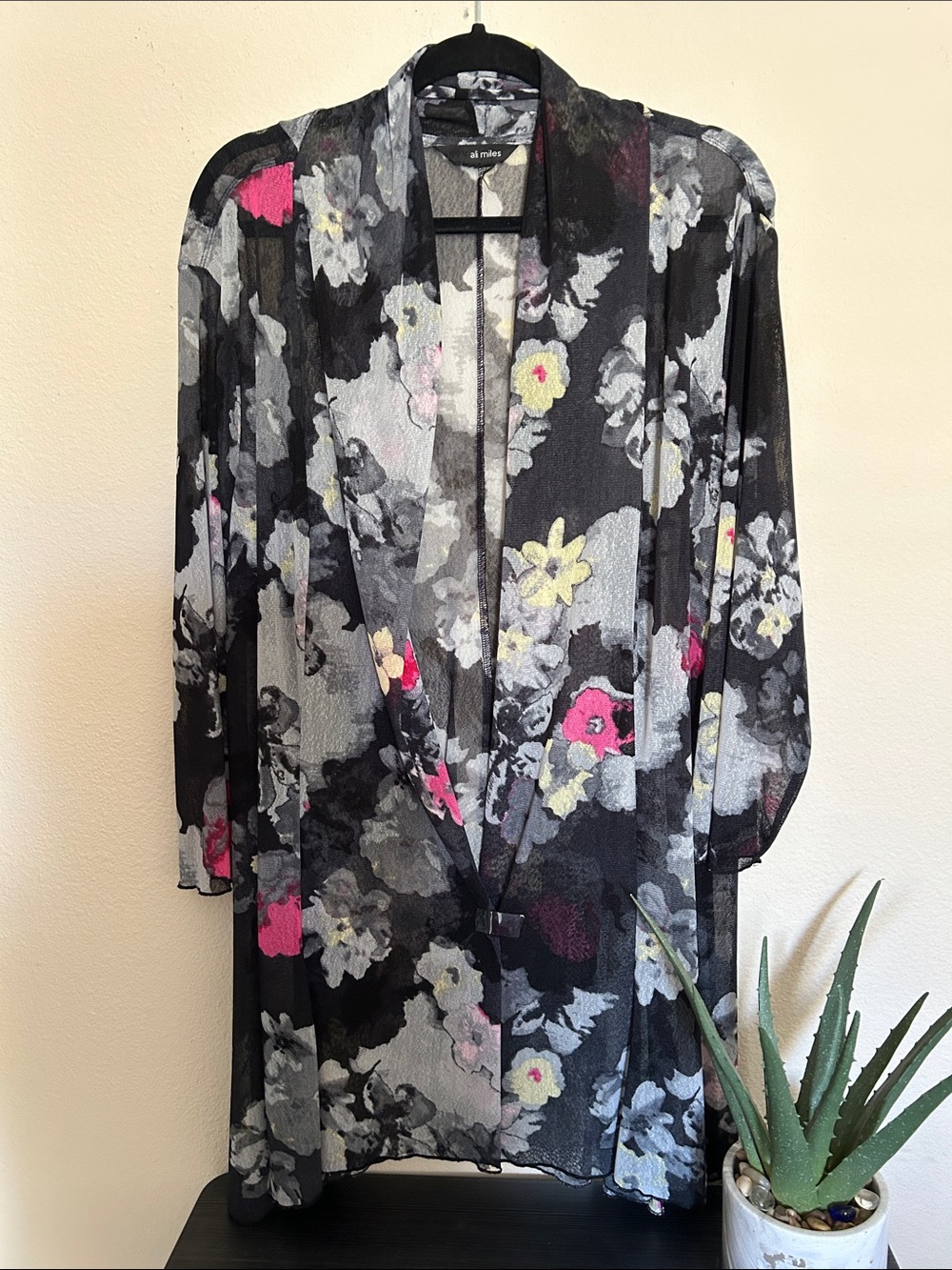 Ali Miles Sheer Floral Open-Front Black & Pink Kimono Cardigan